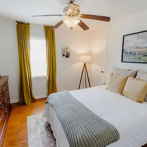 Centrally Located 2br Overton Square Unit 2 Fast Wifi Free Parking Yes Pets Memphis